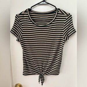 American Eagle Cropped Tee